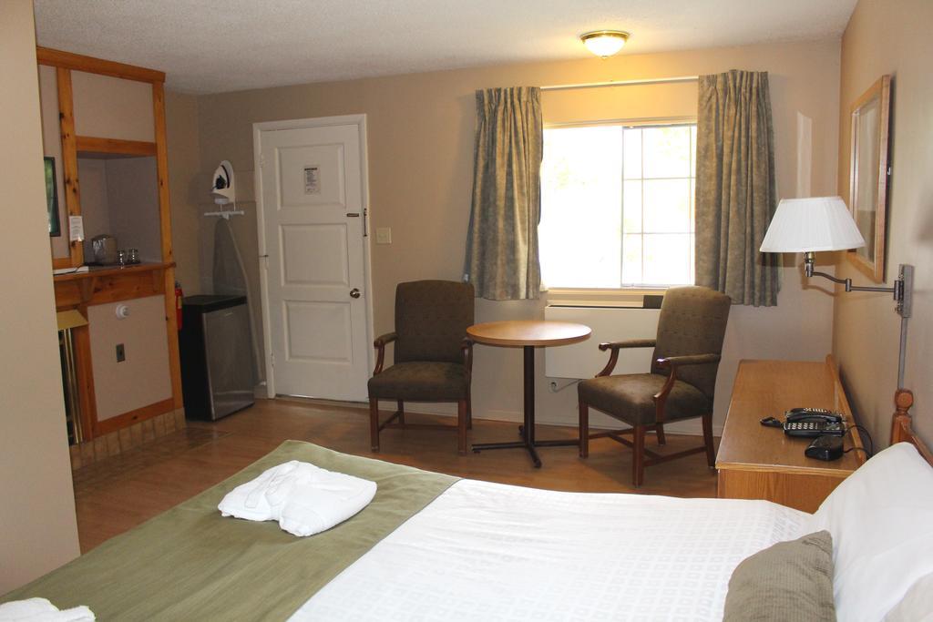 Colonial Resort-1000Islands Gananoque Eksteriør billede